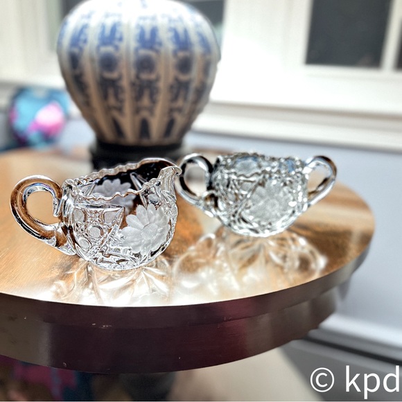 Gorgeous Victorian Glass Sugar and Creamer. late 19th century/early 20th - Picture 1 of 5